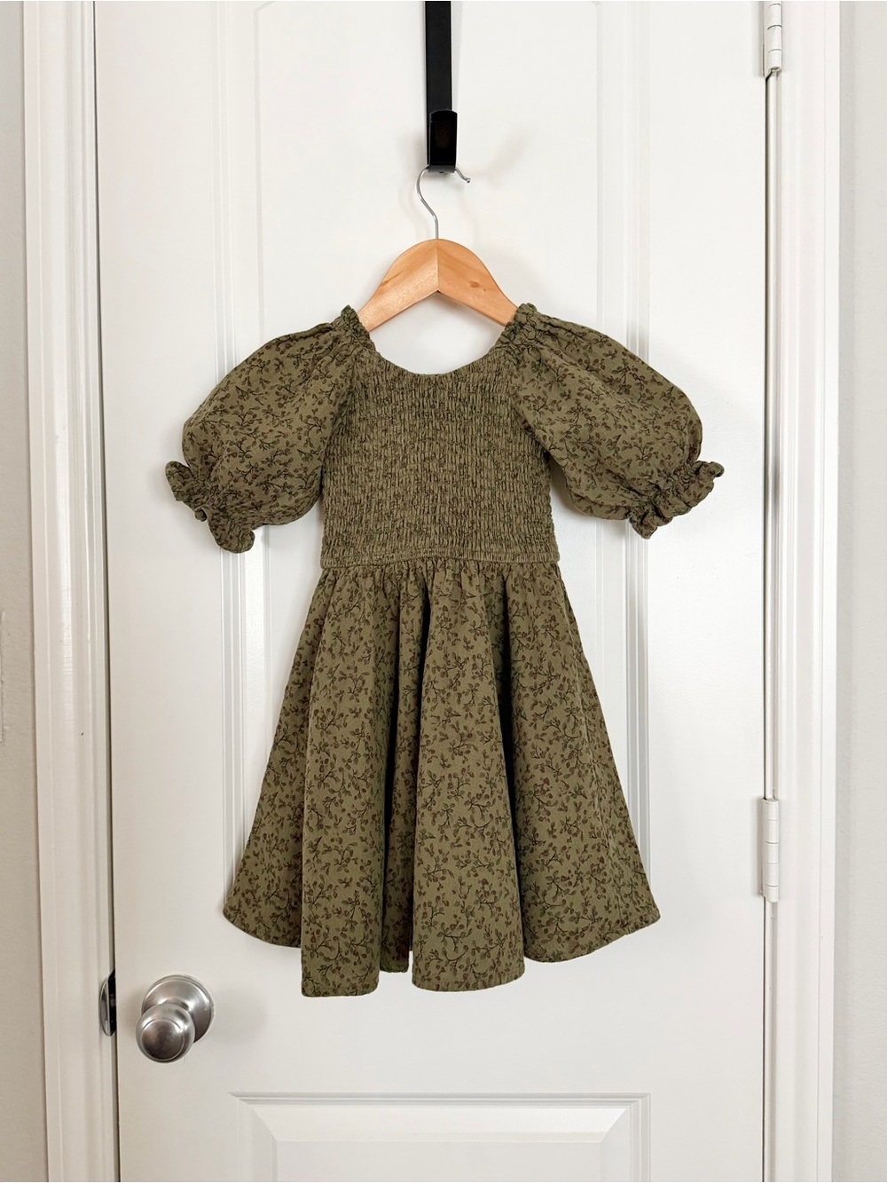 Ivy City Co Toddler Girls Mini Teagan Puff Sleeve Dress Woodland Green Floral 3Y